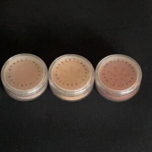 Three mineral make up Set-foundation,concealer and blush,all new sealed,quality.